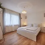 شقة Switzerland